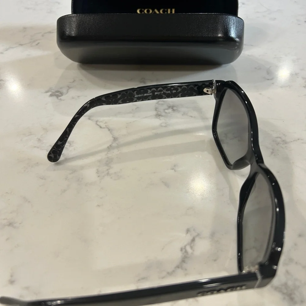 Women’s Coach Sunglasses, HC8232, NWOT