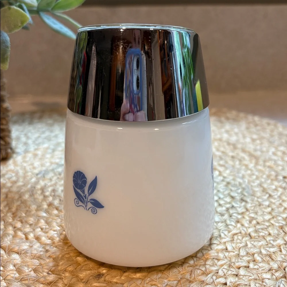 Dispensers Inc. vintage milk