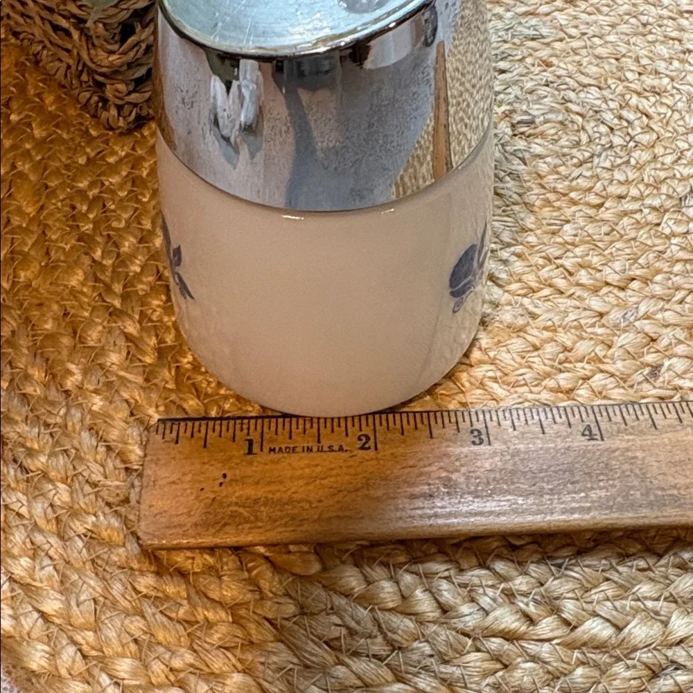 Dispensers Inc. vintage milk