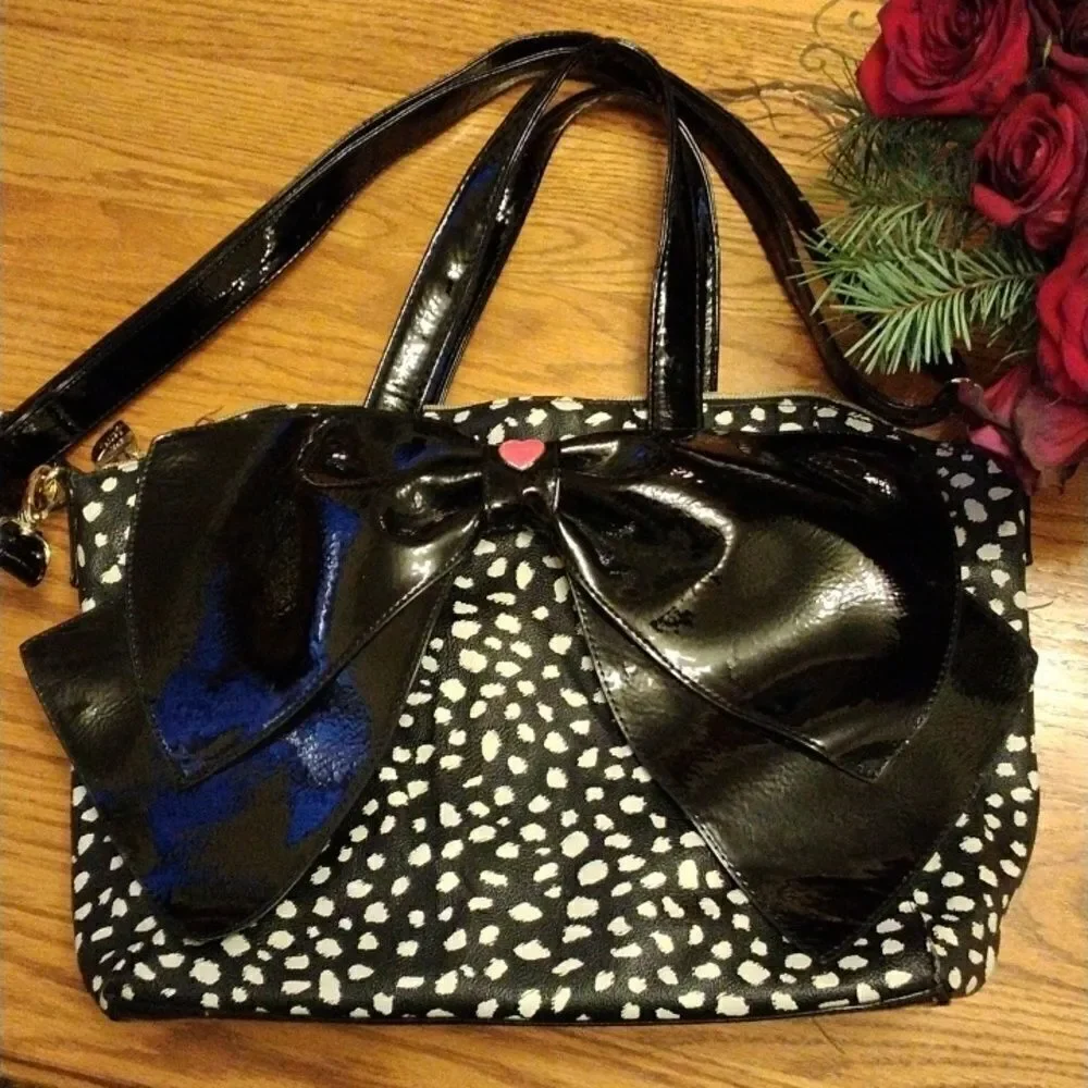 Betsey Johnson great satchel