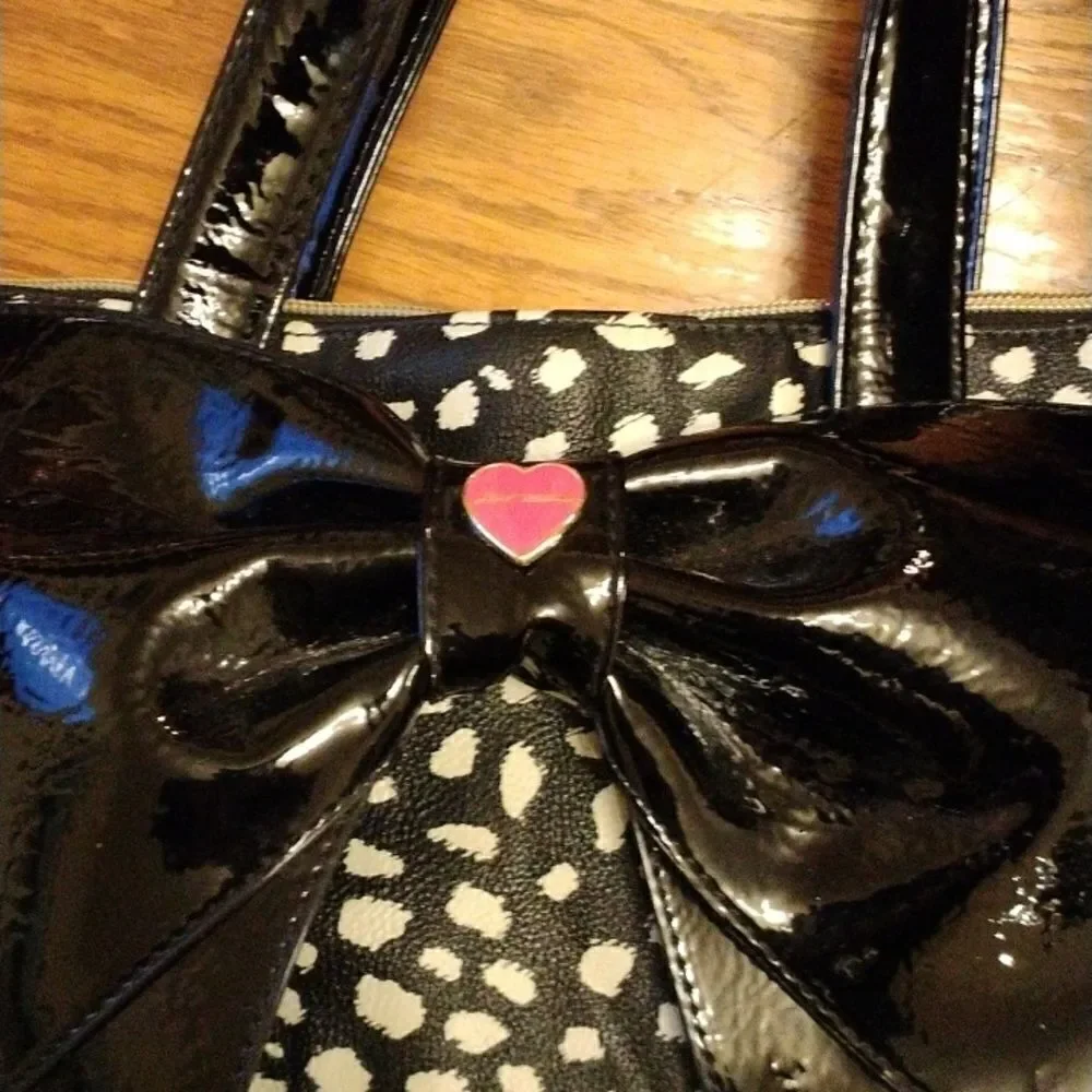 Betsey Johnson great satchel