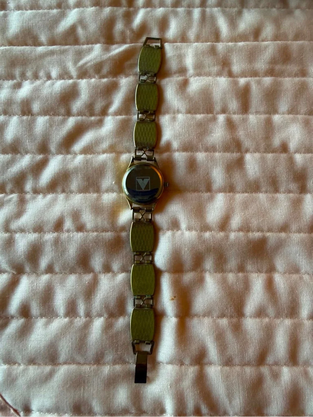 Quartz Women's Damascene Style Bracelet Watch ( working )
