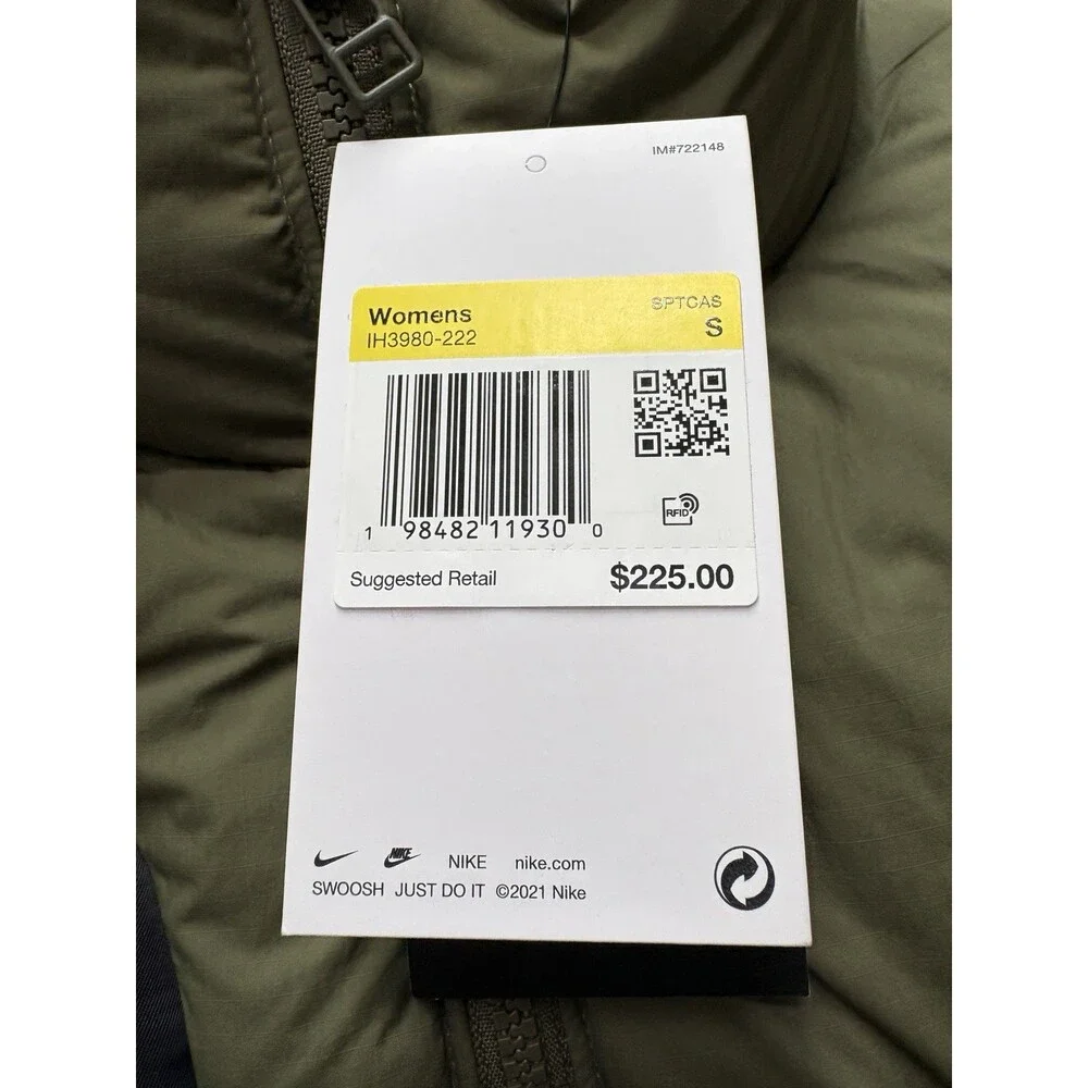 Nike swoosh therma