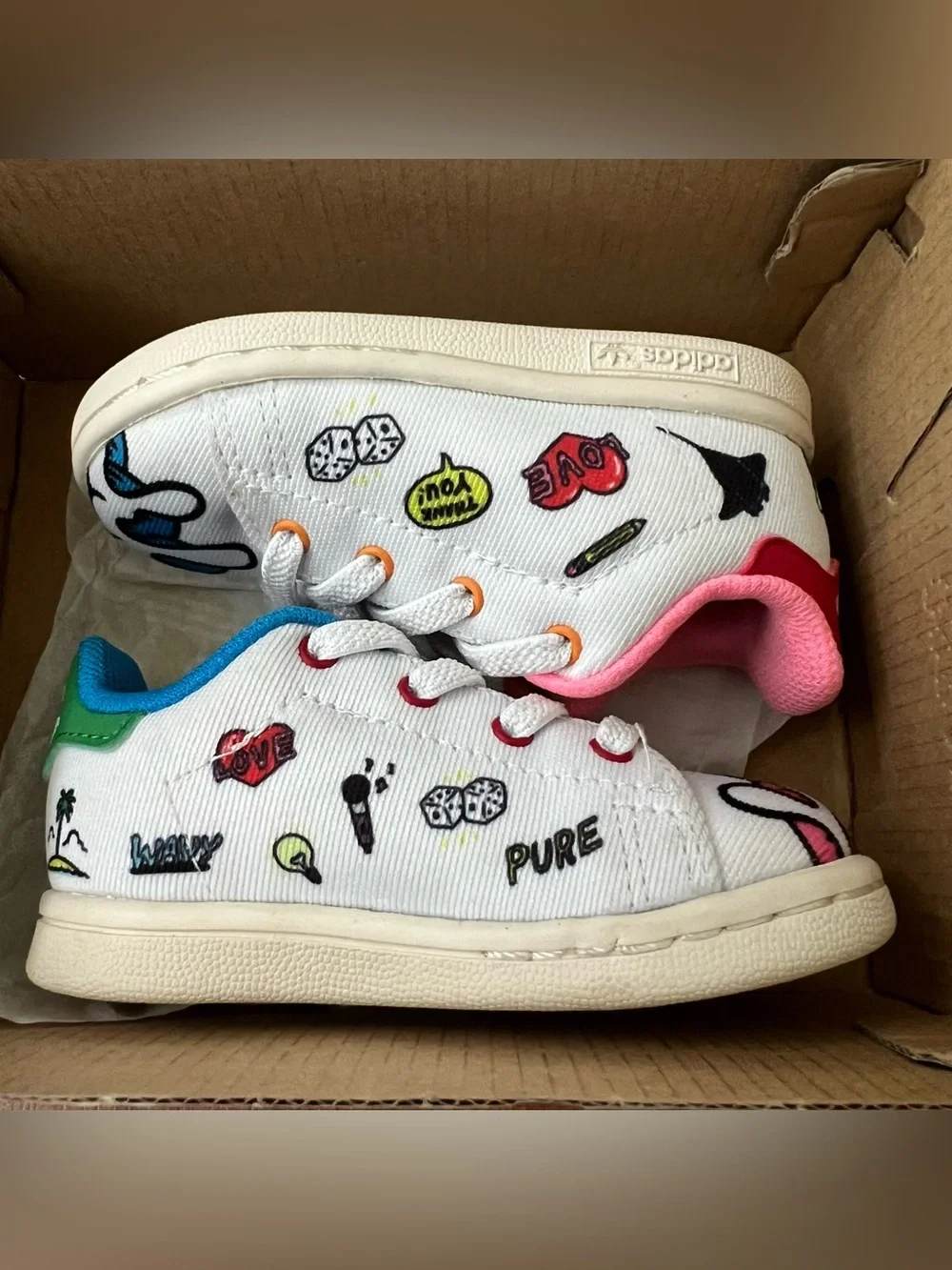 adidas playful kids