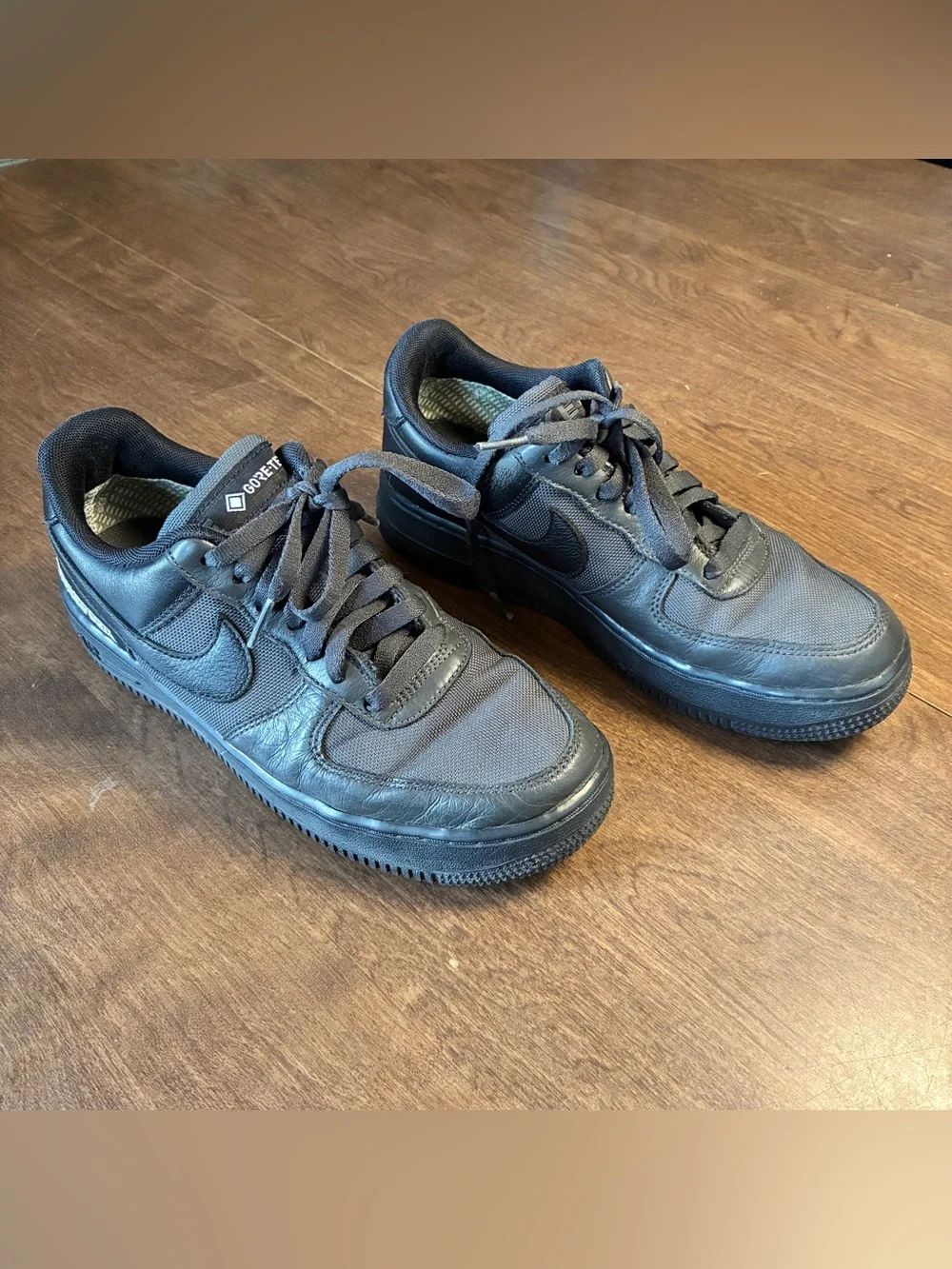 Nike all black