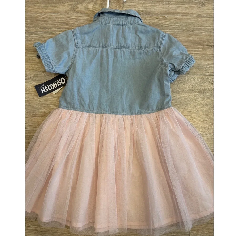 OshKosh Bgosh look while throughout