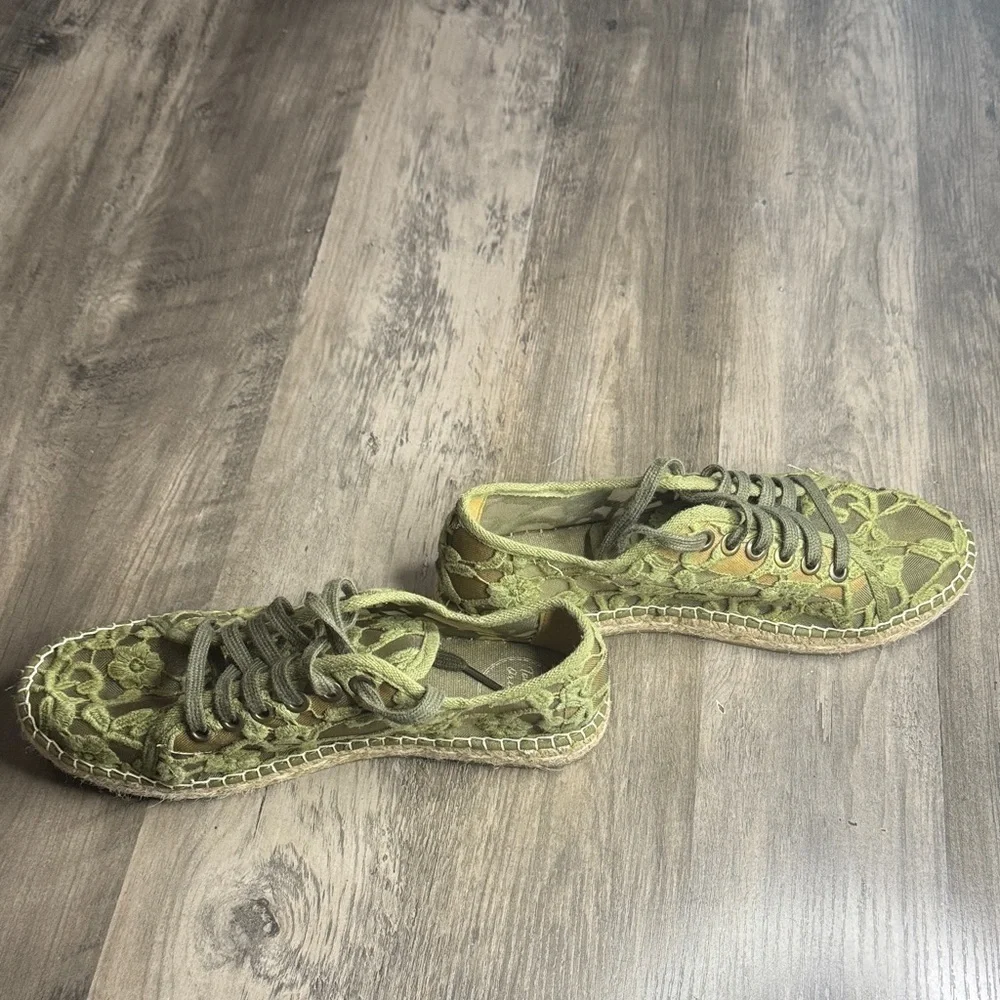 Toni Pons comfortable olive