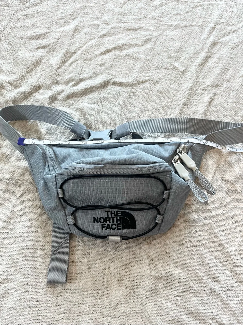 NWOT The North Face 2.2 L Fanny Pack