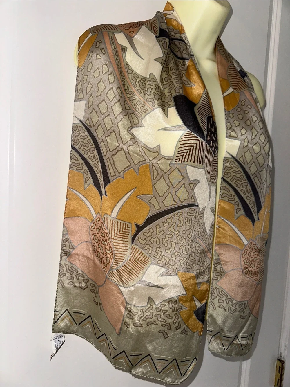 Vtg  80s Liz Claiborne Silk Scarf in‎ Gold, Pink & Gray Abstract Floral Print