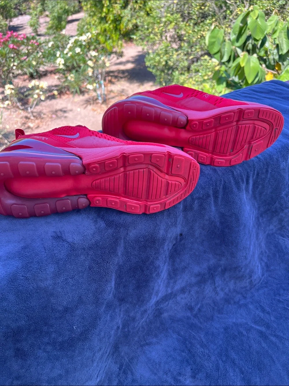 Nike bold red