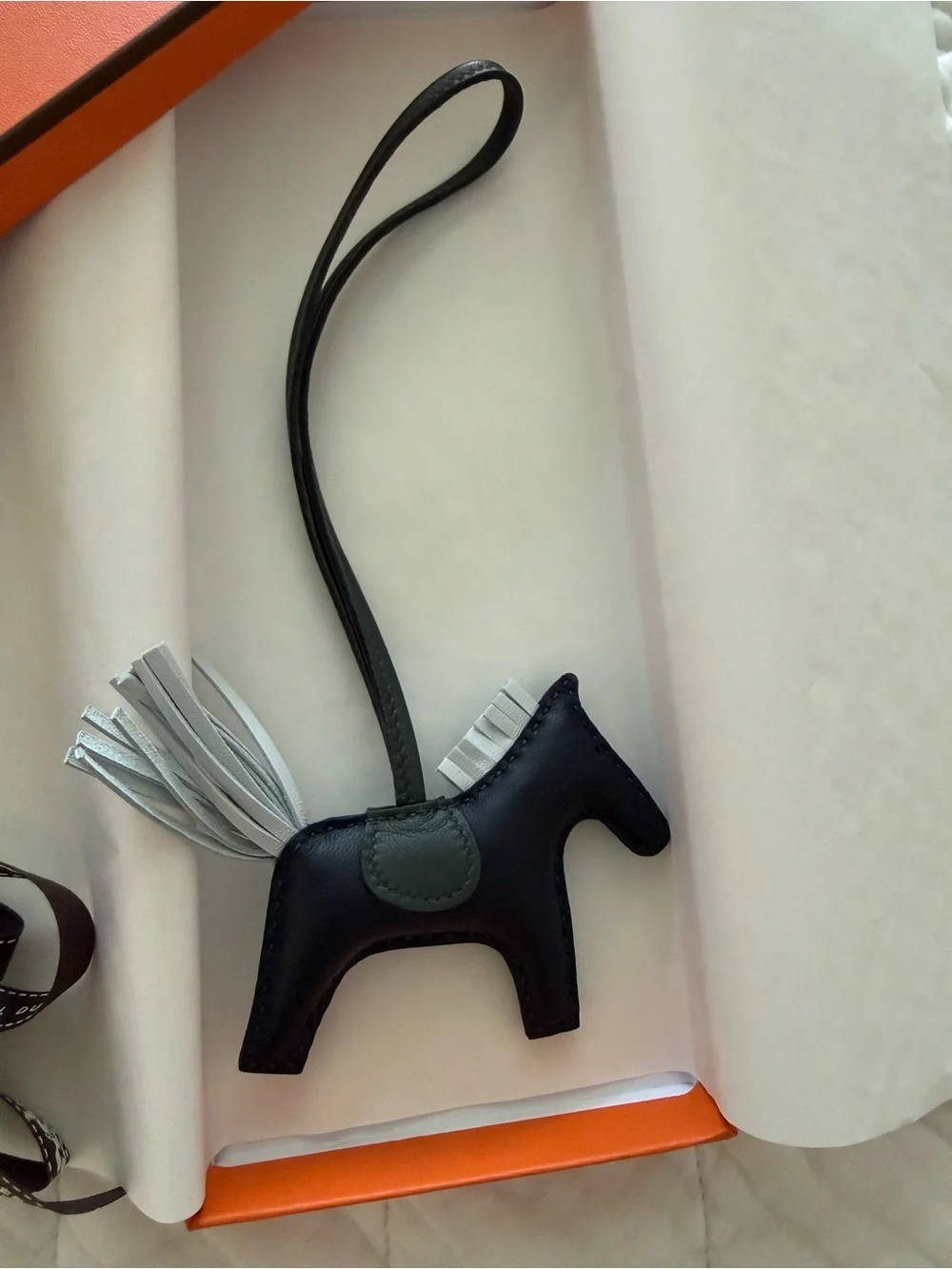 Hermes like new
