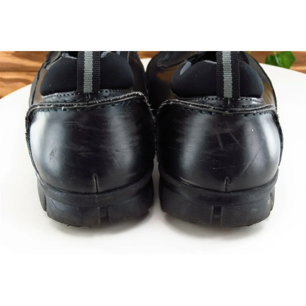 Dr. Scholls welcome shoe