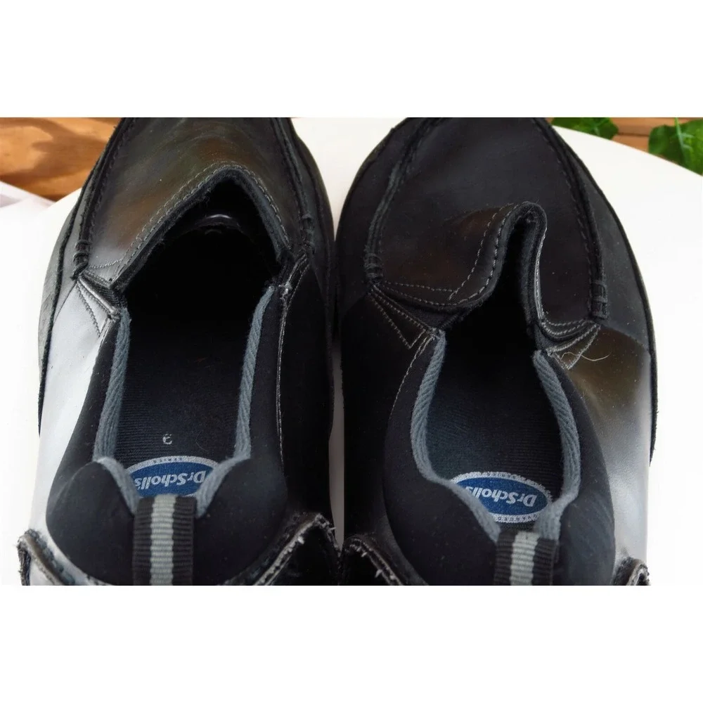 Dr. Scholls welcome shoe