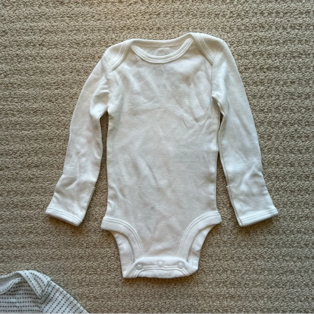 Carters sleeve bodysuit sleep