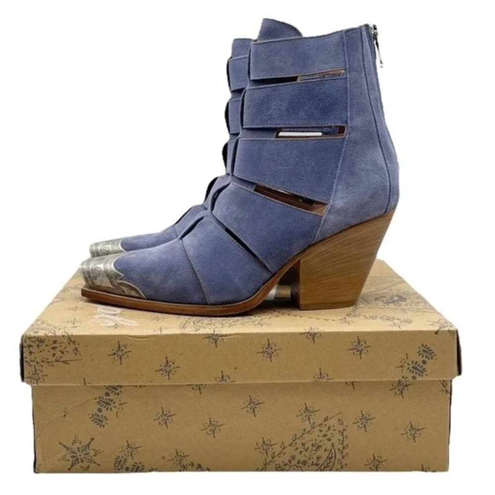 Free People size business