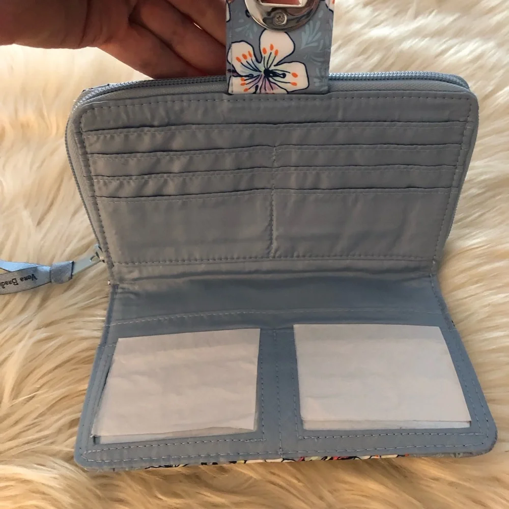Vera Bradley nwt vera