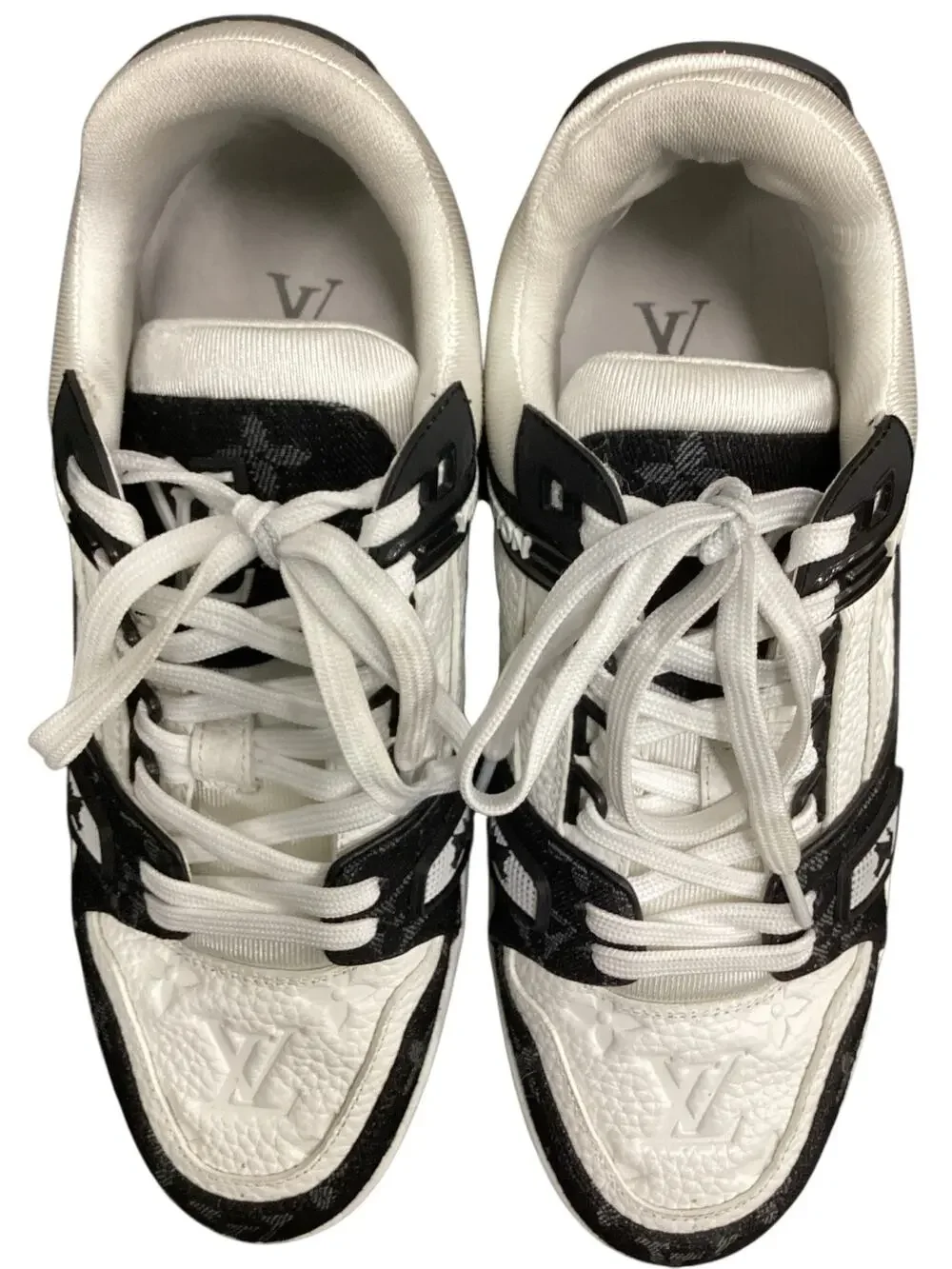 Louis Vuitton Shoes Women’s SZ 7 Iconic LV Trainers Monogram Denim & Leather B&W
