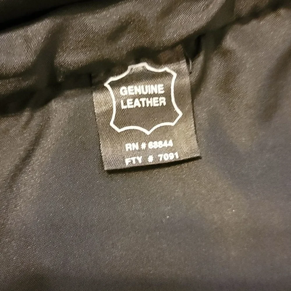 pele sport by Wilsons leather genuine leather