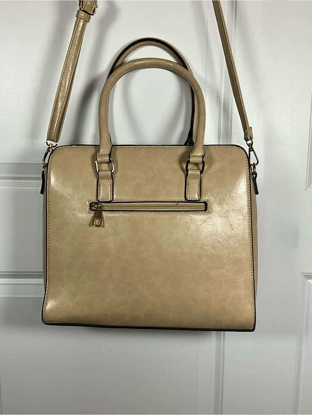 None chic versatile