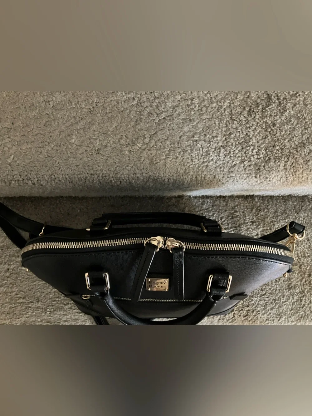 Dooney & Bourke dooney bag