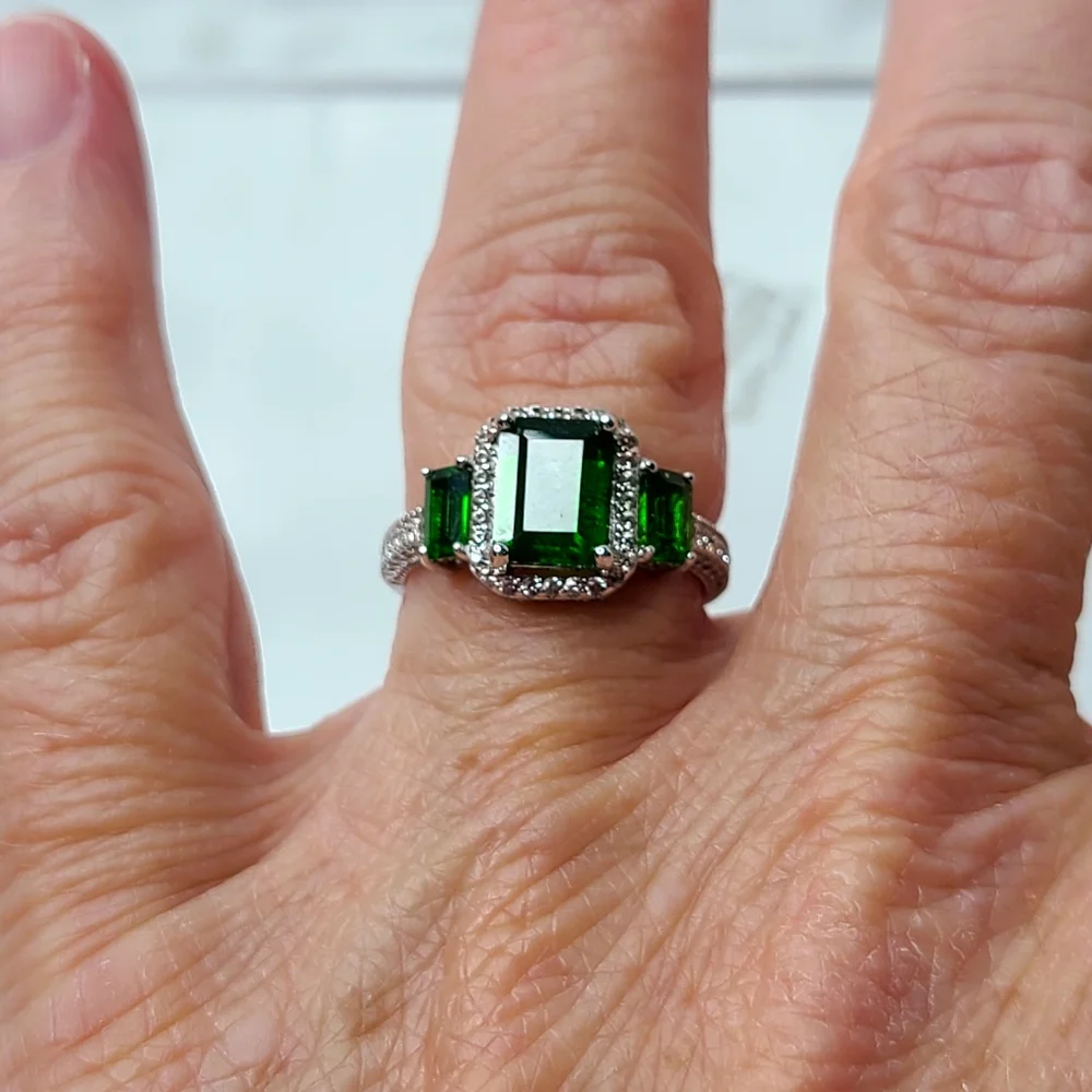 Chrome Diopside cut beauty