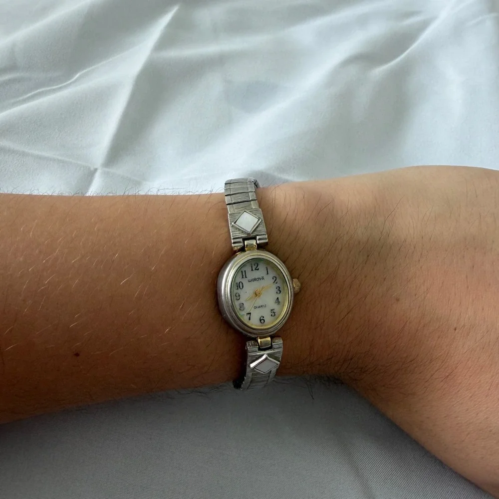 Watch-it watch it