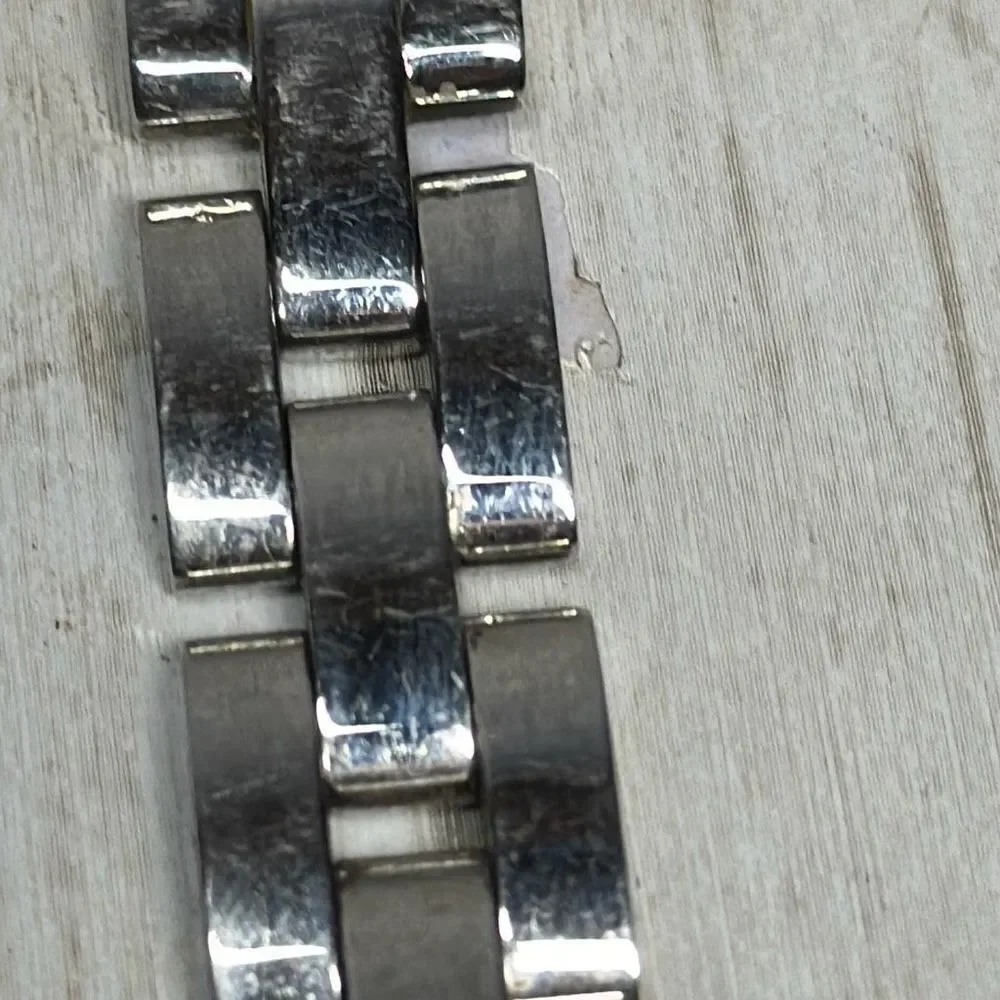 Fossil f2 silver
