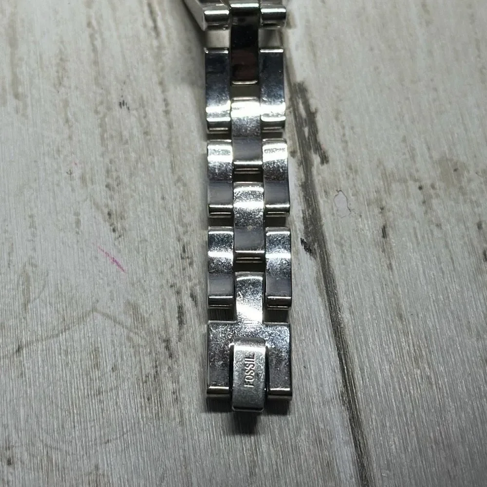 Fossil f2 silver