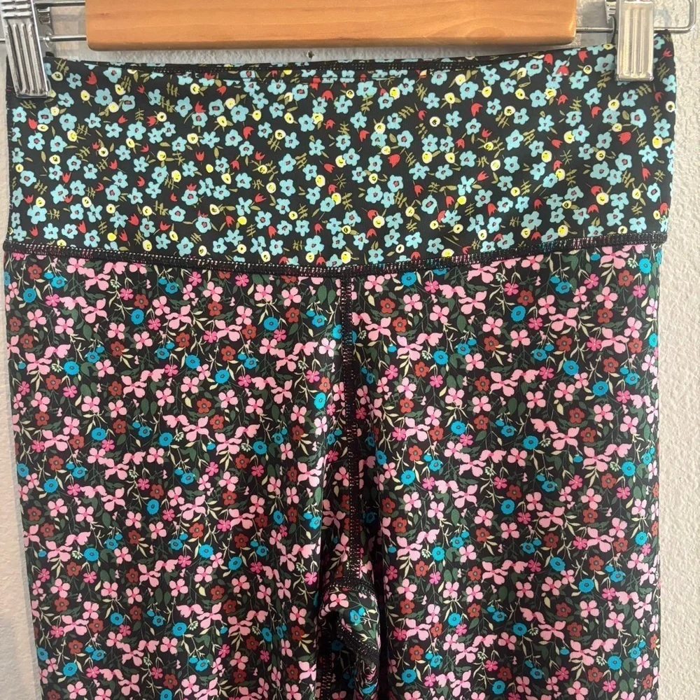 Nike Dri-Fit Micro Floral Print Leggings 7/8 Size Small