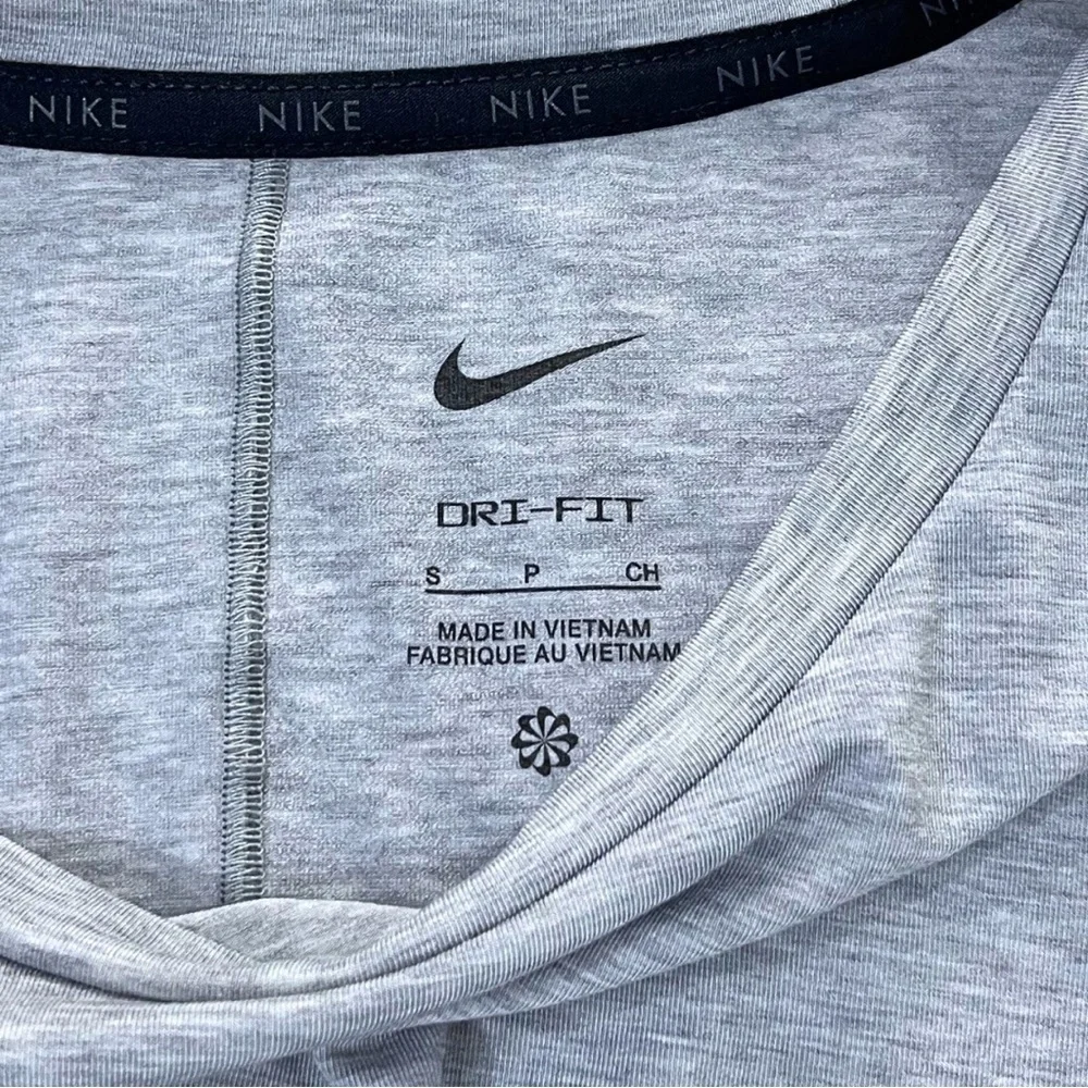 Nike pristine like