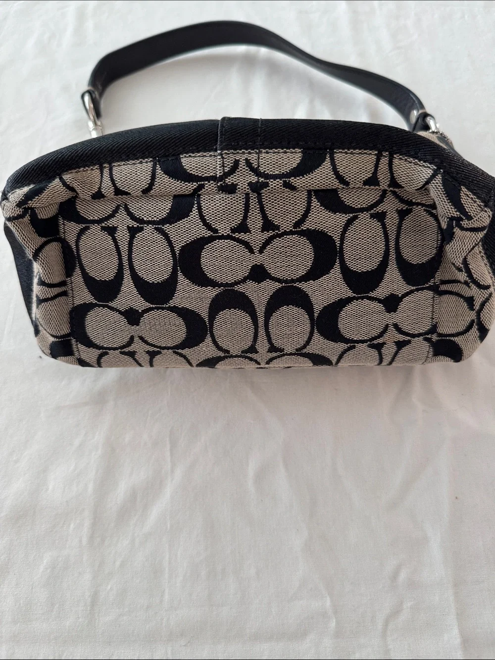 Coach compact mini