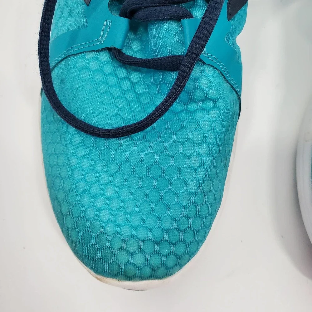 Vionic lightweight athletic