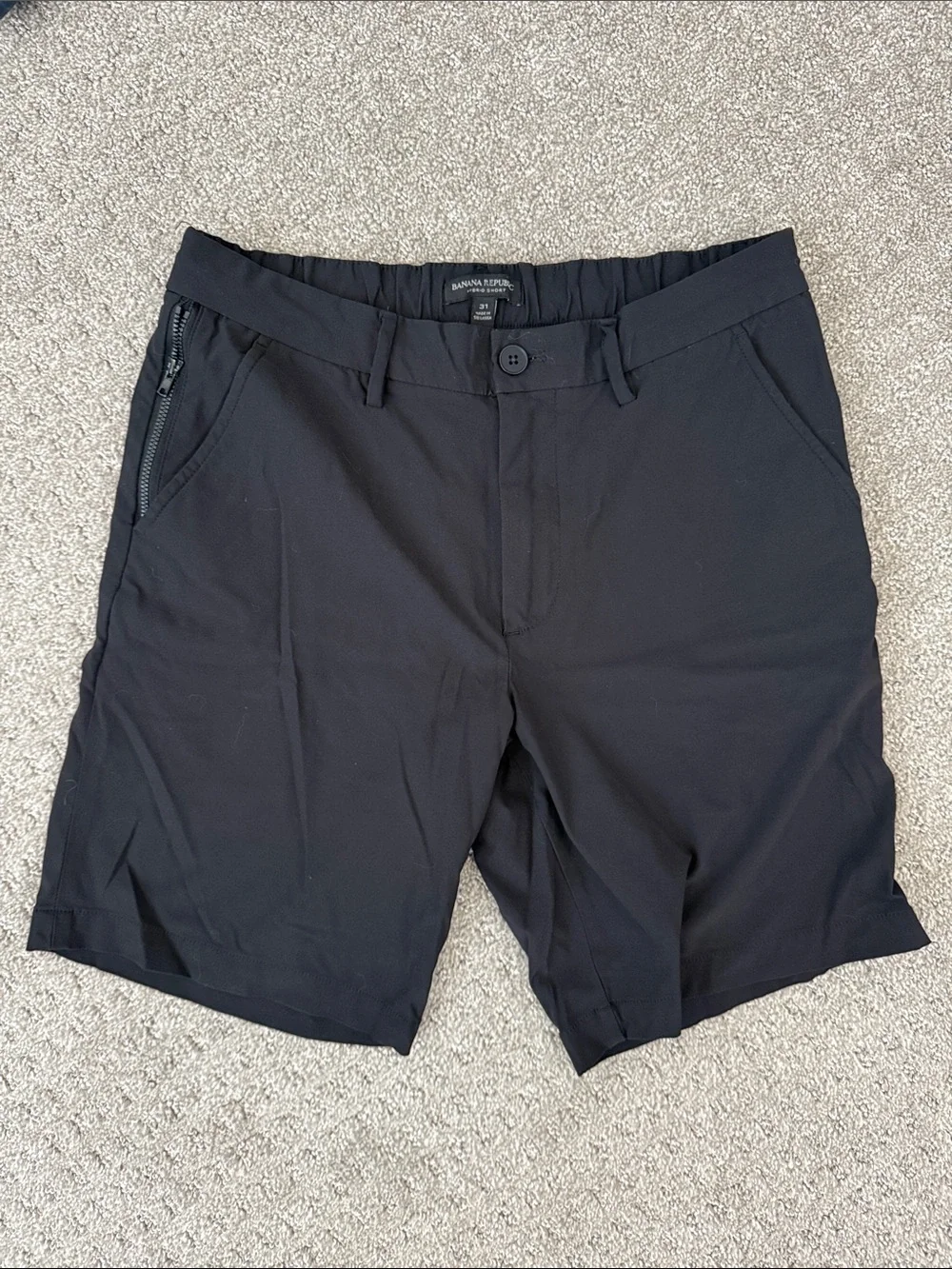 Banana Republic Men’s Black Flat-Front Stretch Shorts