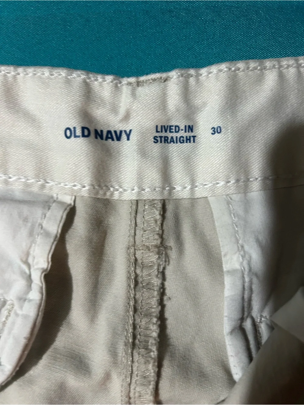 Old Navy Men's Light Beige Flat-Front Chino Shorts