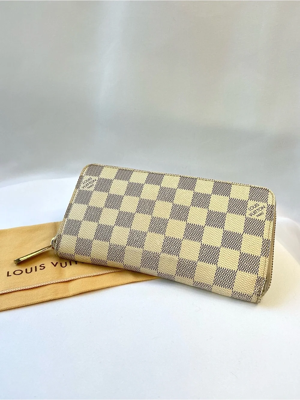 Louis Vuitton authentic louis
