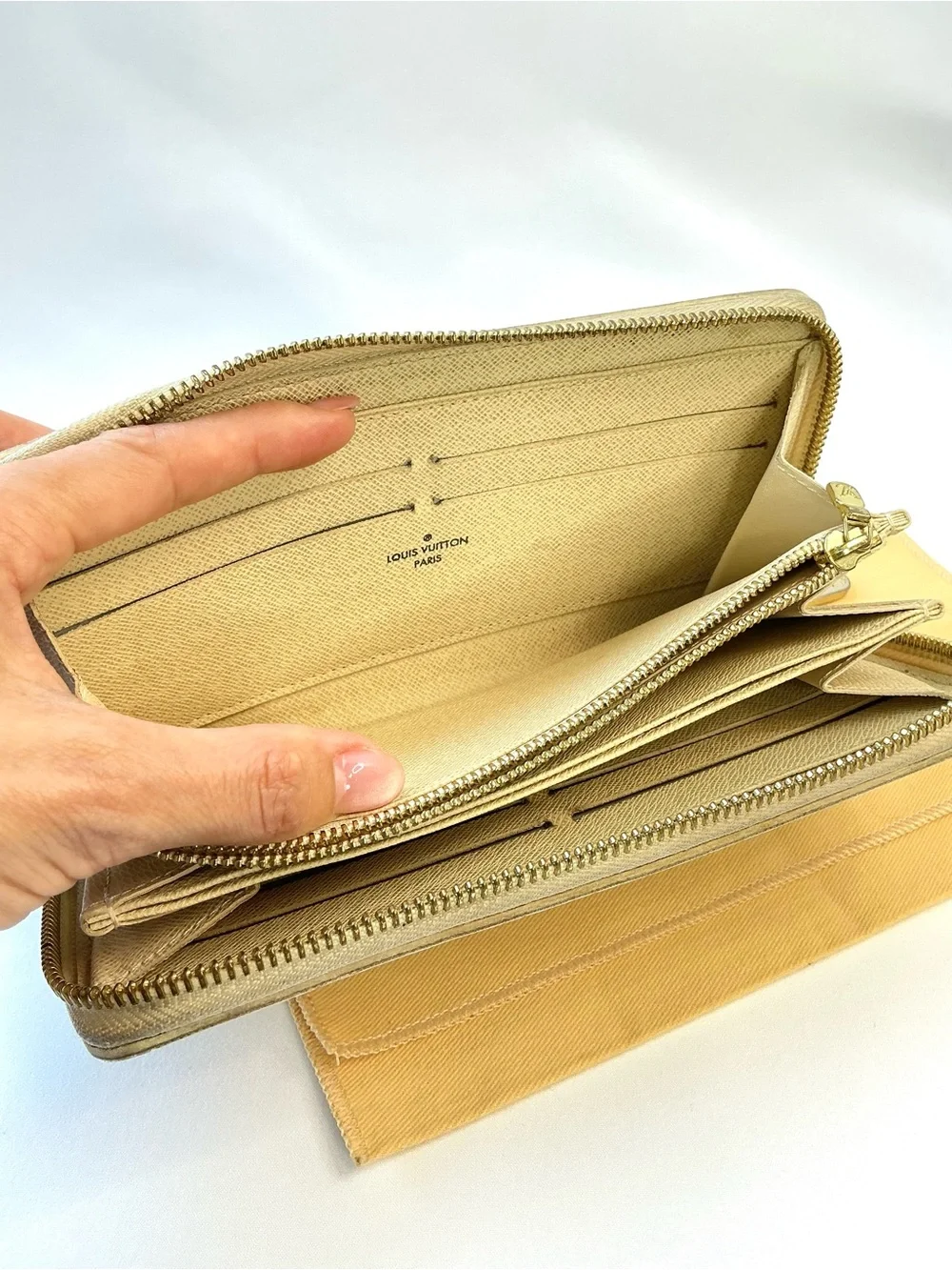 Louis Vuitton authentic louis