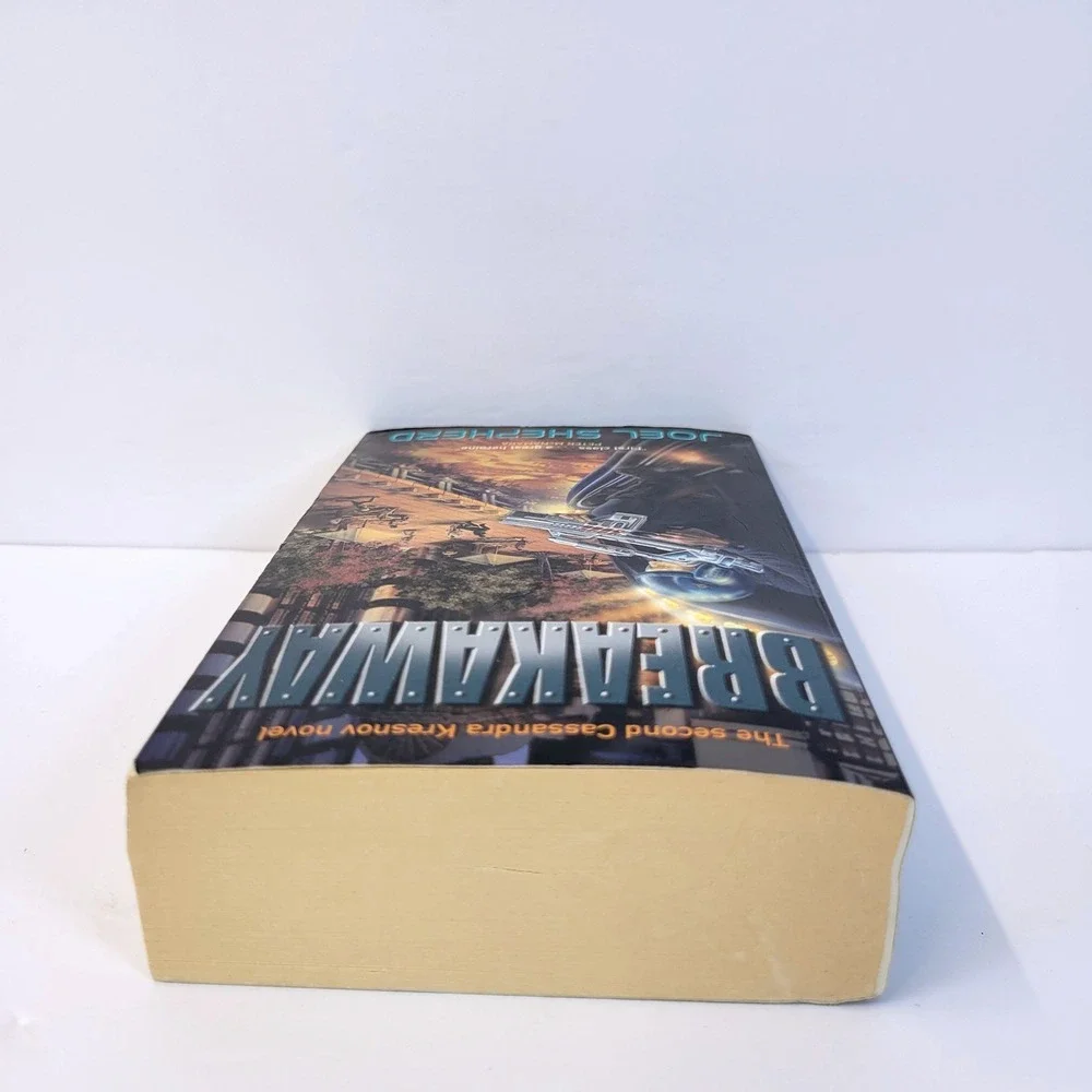 Breakaway Cassandra Kresnov Series Book 2 Joel Shepherd Sci-Fi Paperback