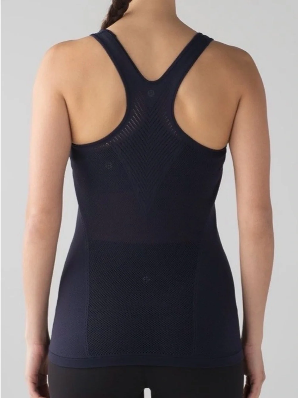 lululemon athletica excellent preowned