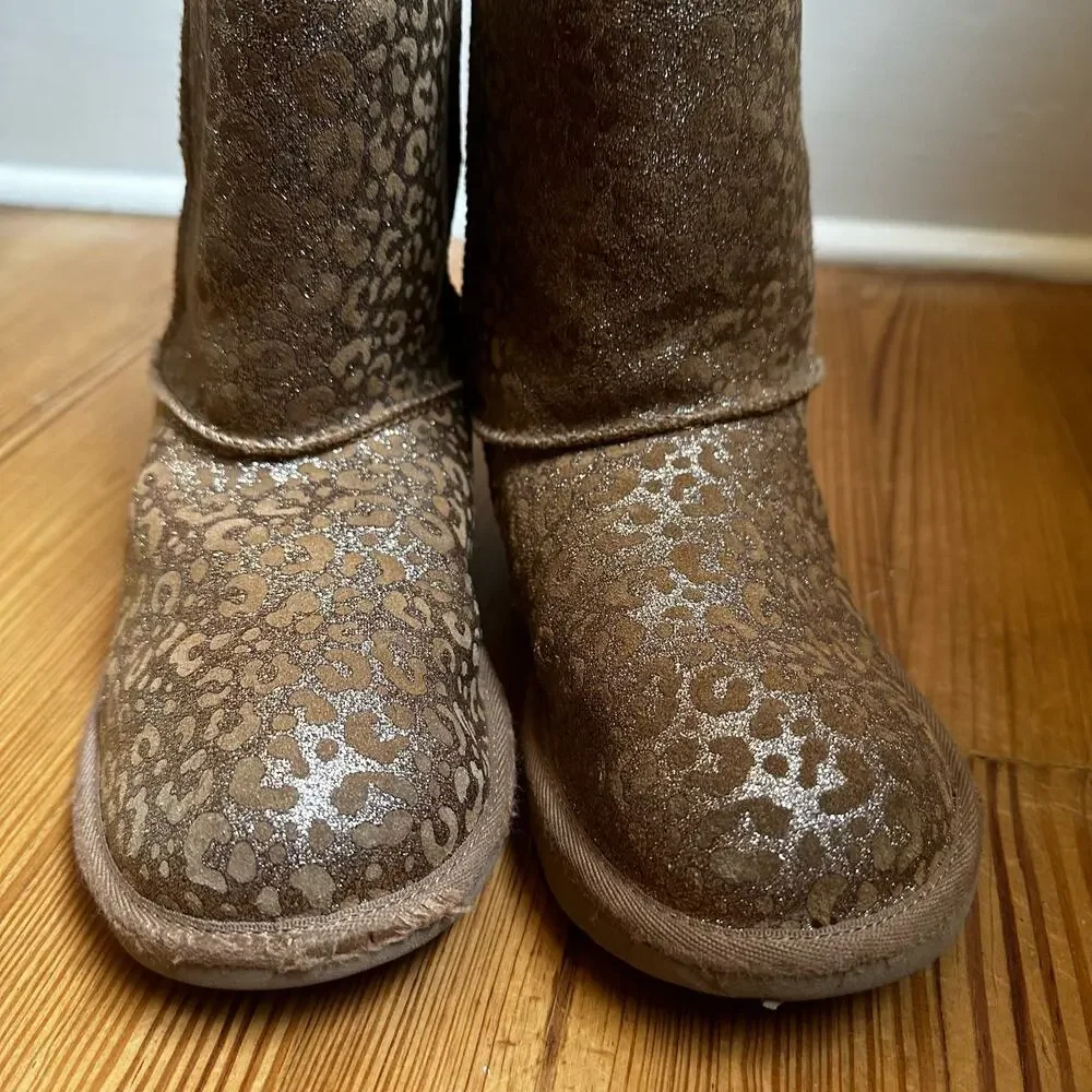 UGG brown suede