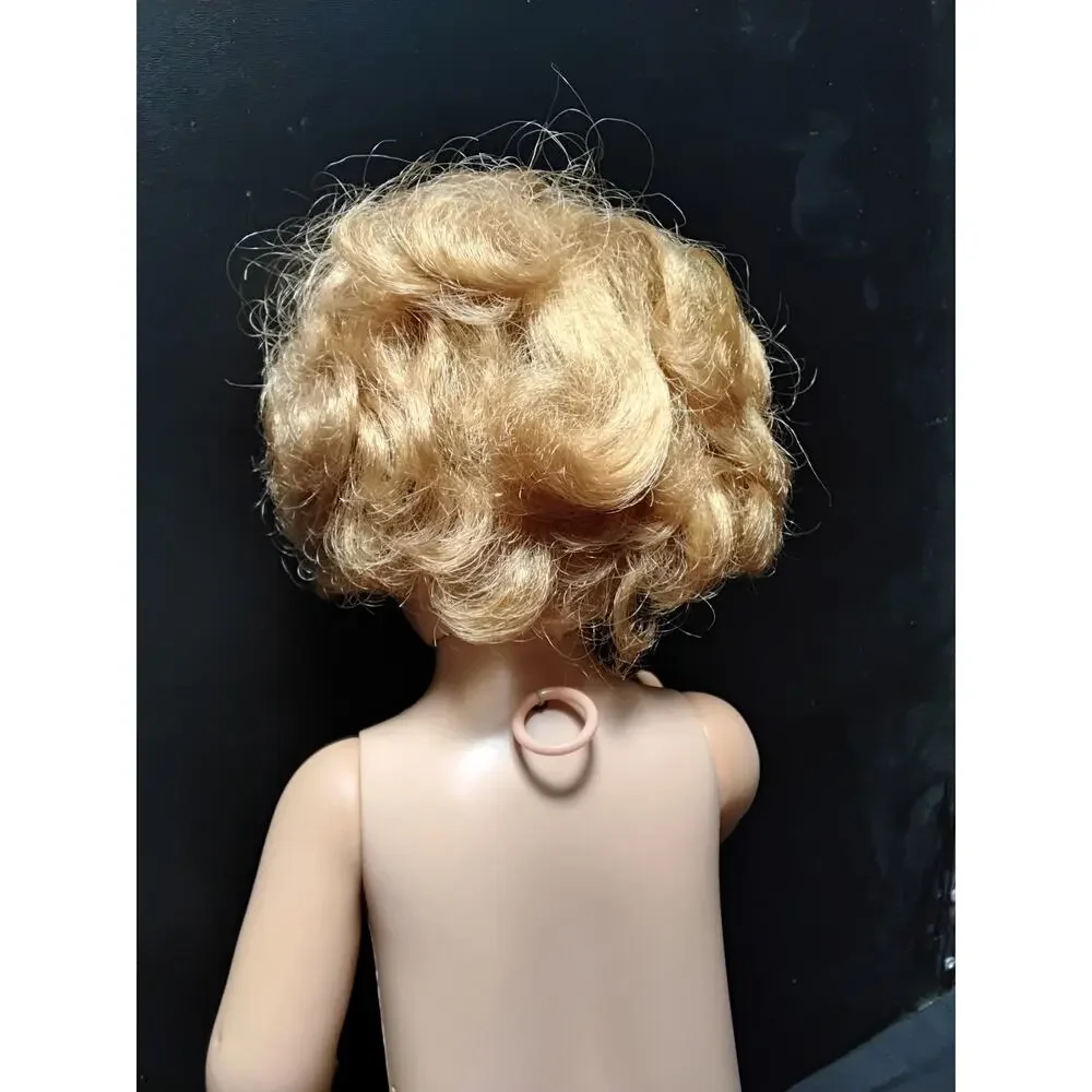 1St Issue Chatty Cathy Blond Blue Eyes with Freckles Original Outfit