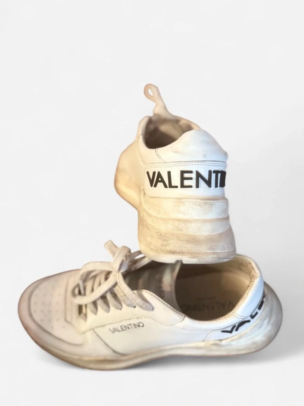 Valentino wear sneakers