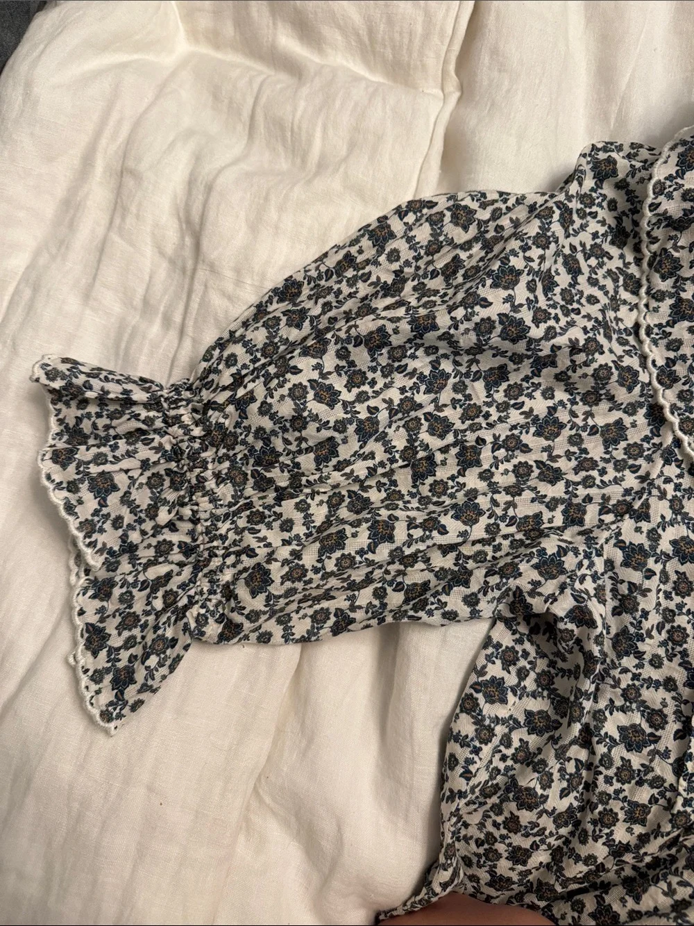 Madewell lightweight ruffled