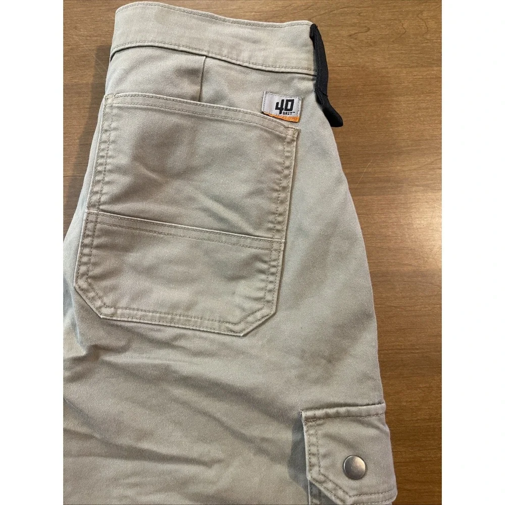 40 Grit Duluth Standard Fit Cargo Pants Men 30x32 Beige Heavy Duty