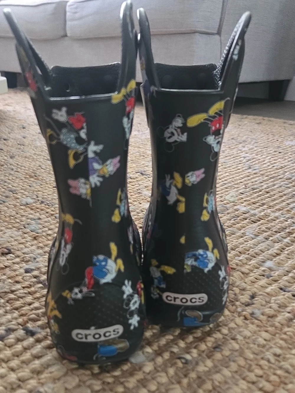 CROCS disney black