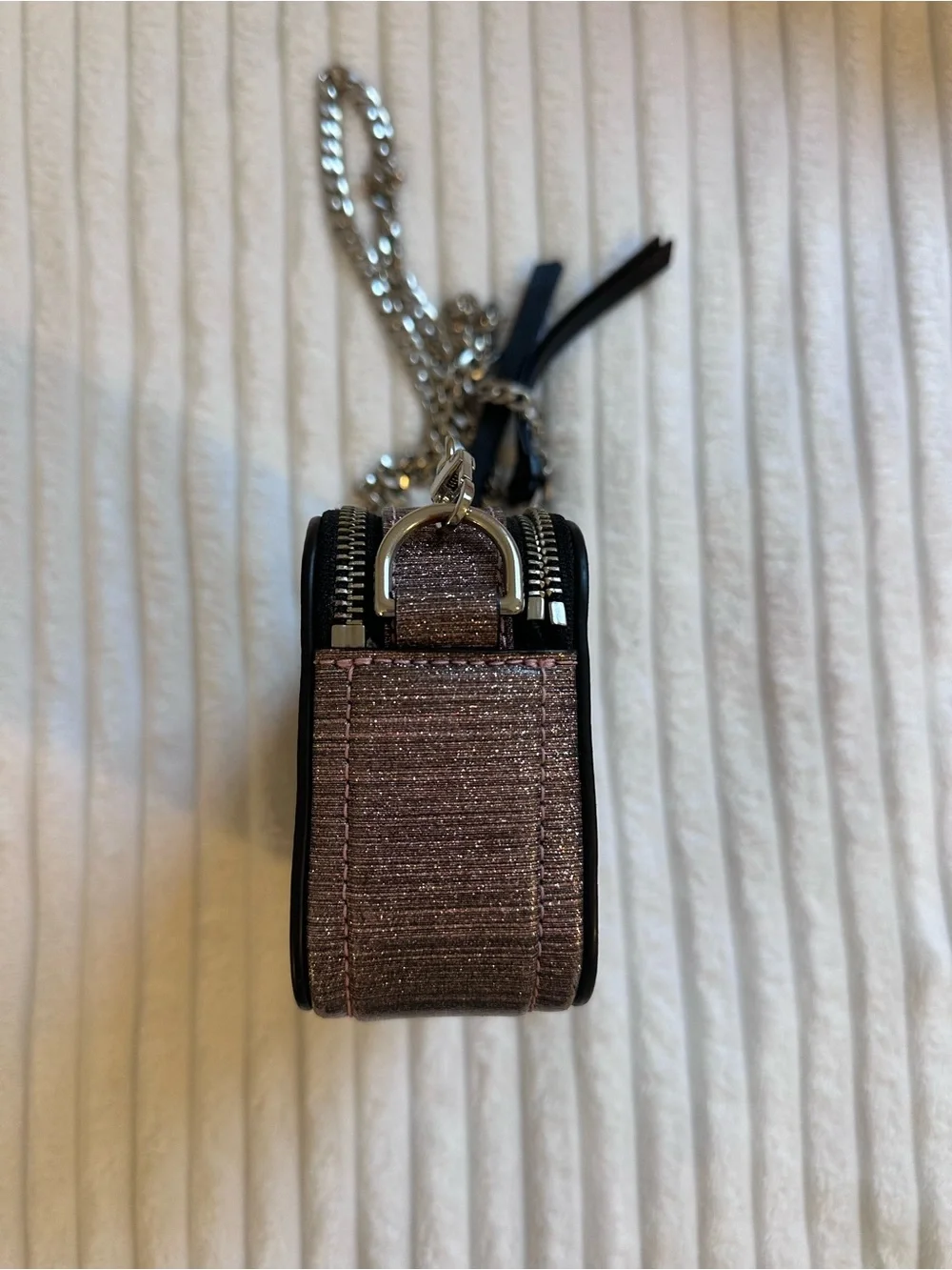 Marc Jacobs detachable chain