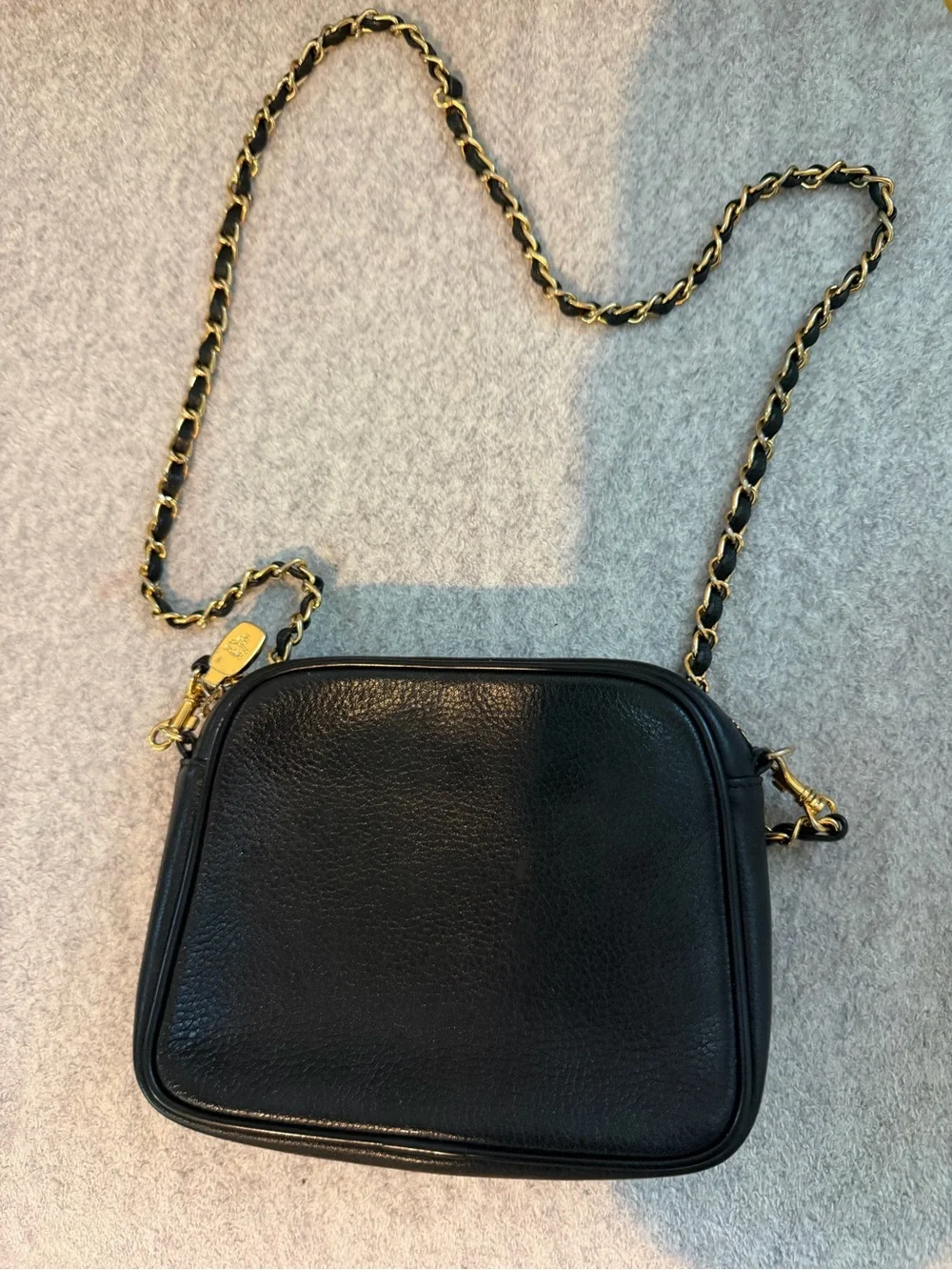 MCM compact black