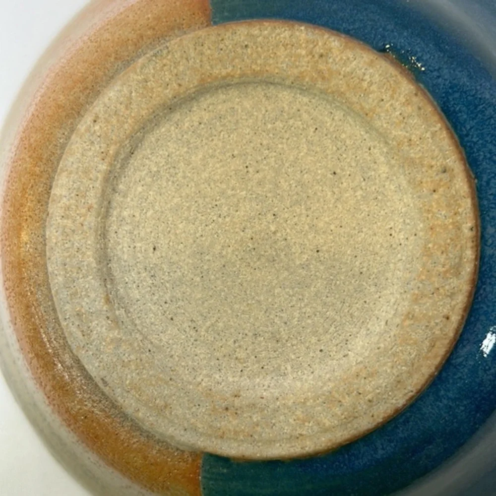 N/A pottery bowl