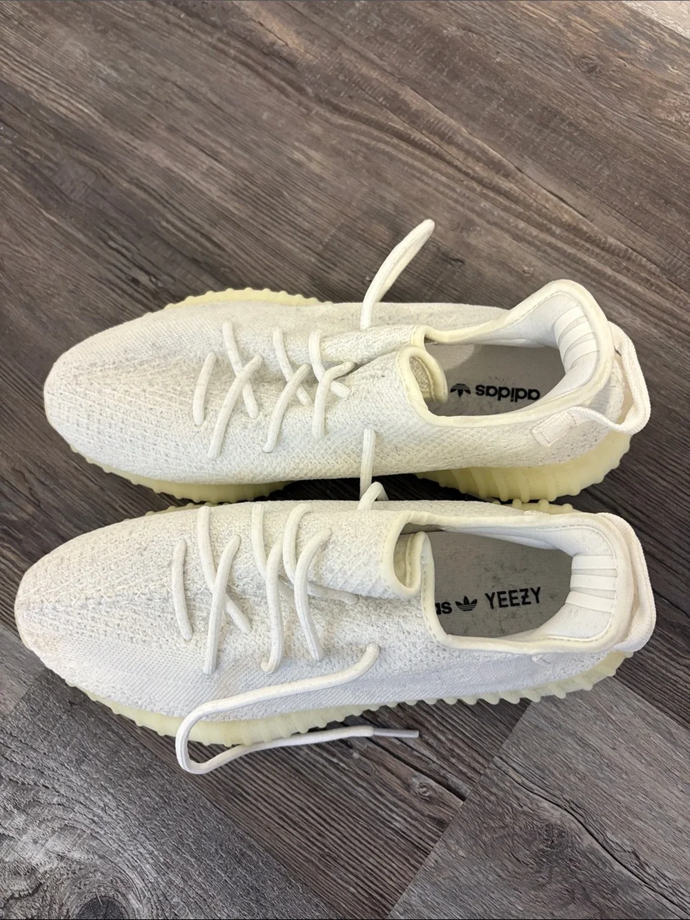 Yeezy lace versatile