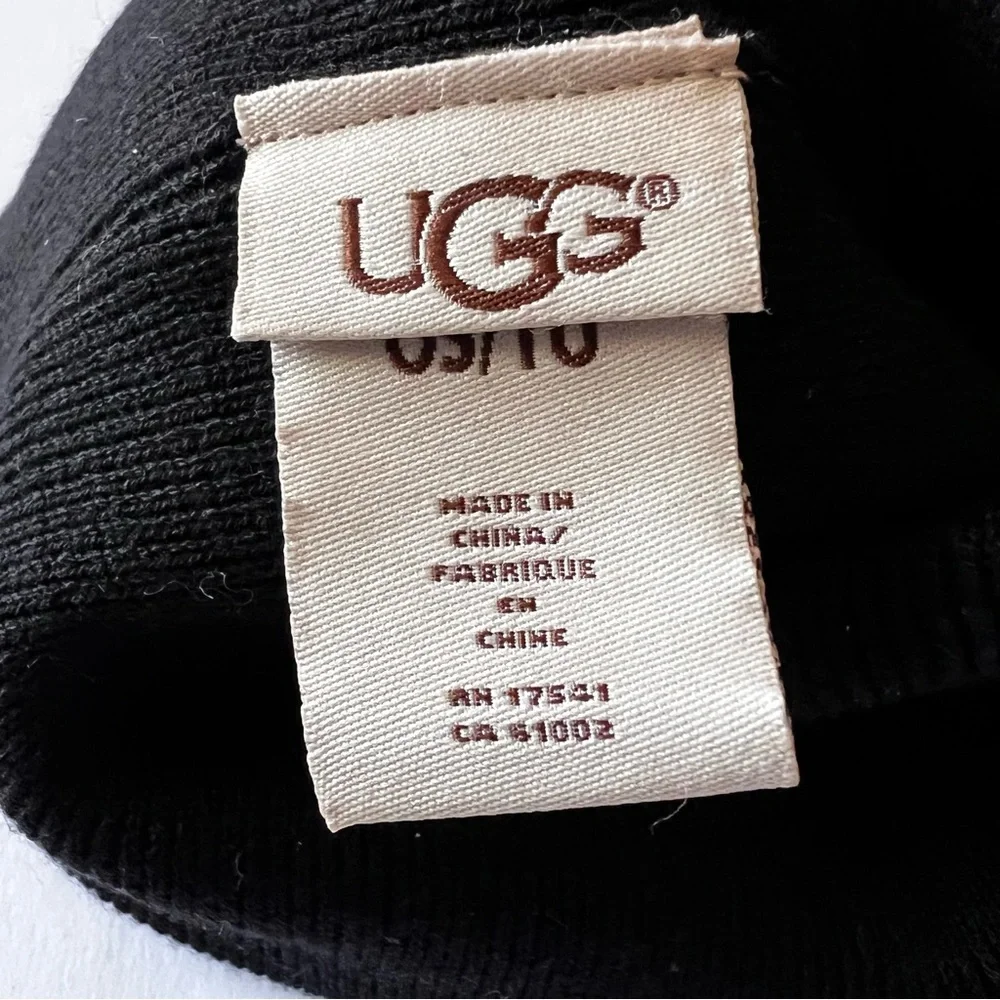 UGG knit cuffed