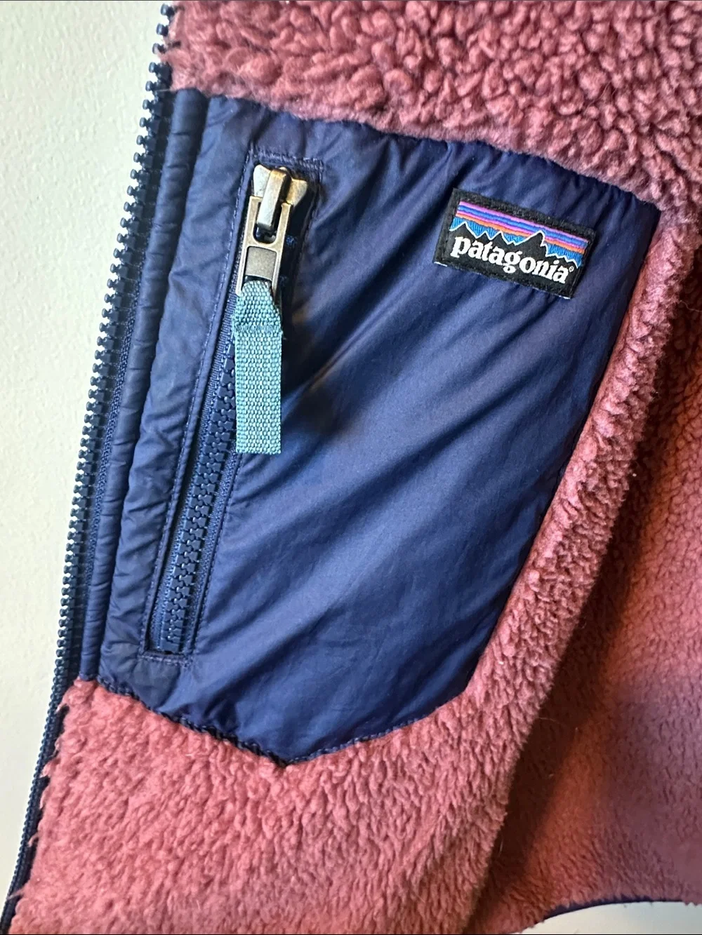 Patagonia pocket front puffer